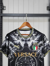 Italien × Versace 2024 Schwarzes Special-Shirt