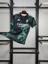 Camisa Especial Dragón Esmeralda Real Madrid 2025