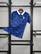 Maillot domicile de la France pour la Coupe du Monde 2026