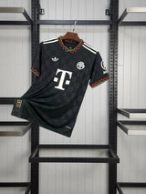 FC Bayern München Auswärtstrikot 2025